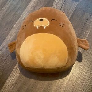 Seal squishmallow
